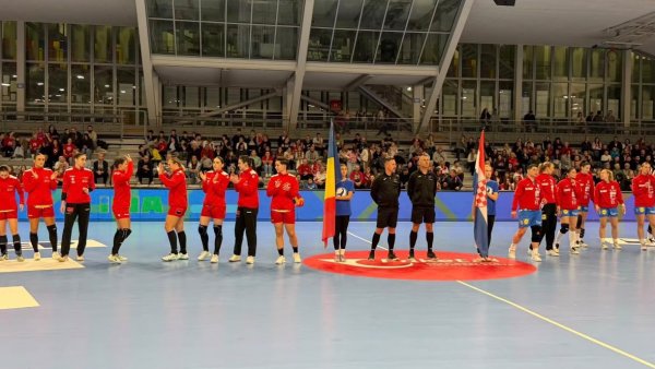 Handbal feminin: România - Croația, 34-32