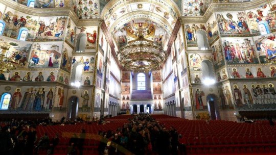 Creştinii îl sărbătoresc luni pe Sfântul Dimitrie, Izvorâtorul de Mir