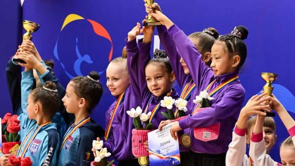 Gimnastică ritmică. Junioarele 4 de la ACS Carla Ritmic Gim Brașov, campioane naționale