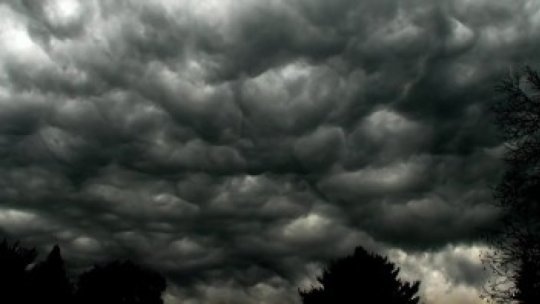 Furtună neobişnuită în zona portuară Marsala din insula italiană Sicilia