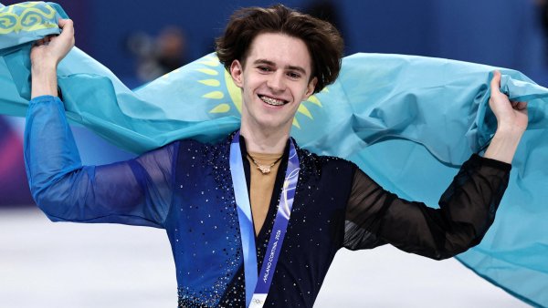 Patinaj artisitc. Mihail Șaidorov câștigă aurul olimpic, Ilia Malinin ratează podiumul