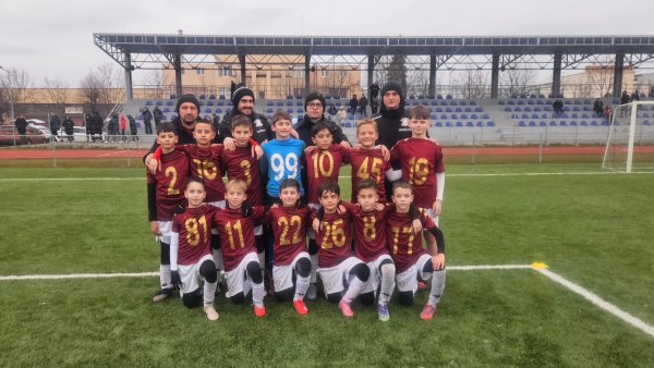 Rapid București, categoria Under 11 câștigă turneul Brașov Indoor Cup, unul dintre cele mai puternice turnee de juniori din România