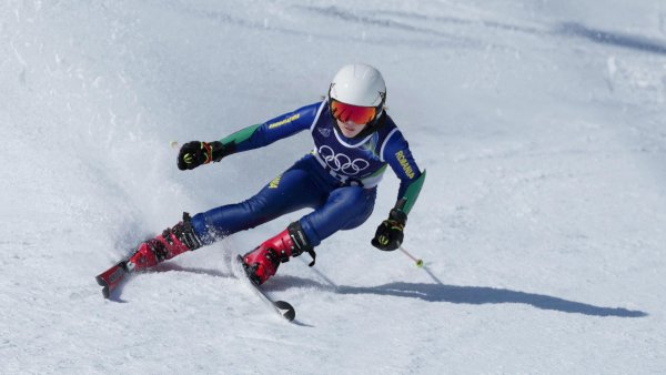 Slalom Uriaş. La doar 17 ani Sofia Maria Moldovan a debutat la Jocurile Olimpice
