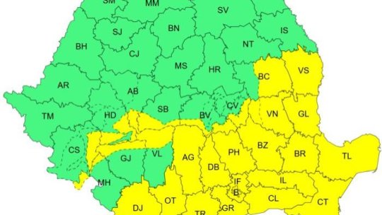 Cod galben de precipitații mixte, ninsori și vânt, în aproape jumătate din țară, marți și miercuri