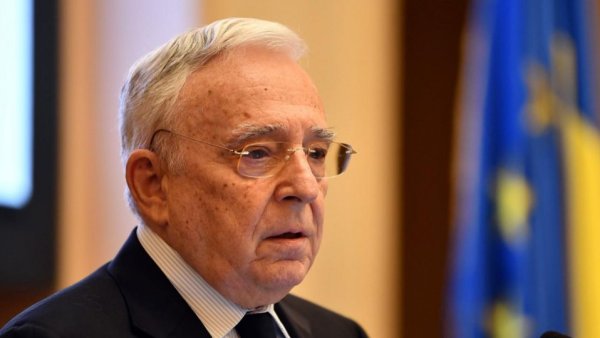 Mugur Isărescu: Guvernul ar trebui să reducă datoria publică