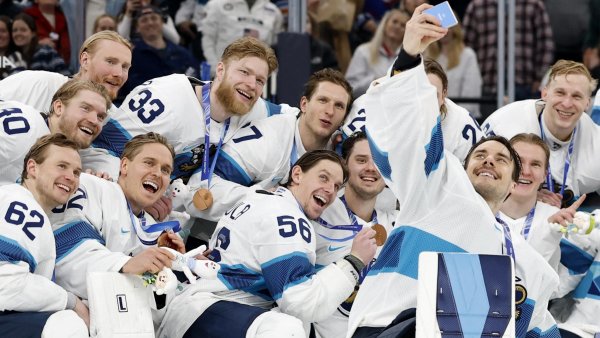 Hochei. Finlanda a câştigat medaliile de bronz | VIDEO