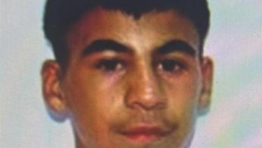 Un minor de 15 ani și un bărbat de 44 de ani, căutați de polițiștii brașoveni