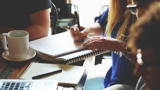 Sondaj INSCOP: 40% dintre tinerii sub 35 de ani nu au un loc de muncă