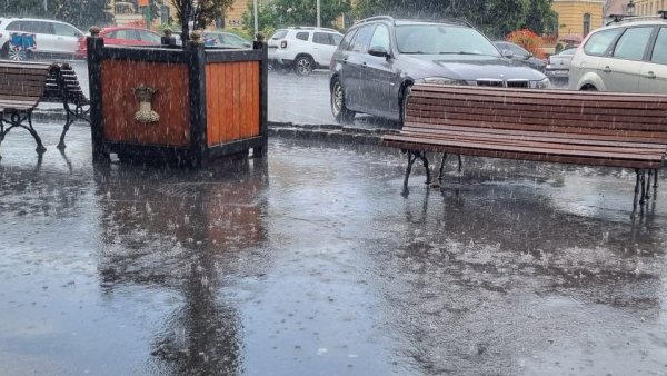 Două atenţionări cod galben, la Braşov