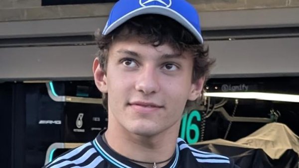 Andrea Kimi Antonelli domină calificările în Japonia și obține al doilea pole position al sezonului