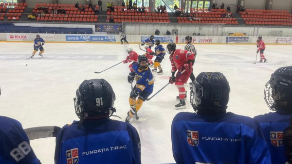 Hochei. Corona Brașov, locul 2 în Campionatul Național U15 la hochei pe gheață