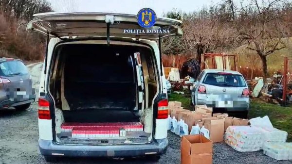 Percheziții ale polițiștilor brașoveni într-un dosar de contrabandă cu țigări și nerespectarea regimului armelor