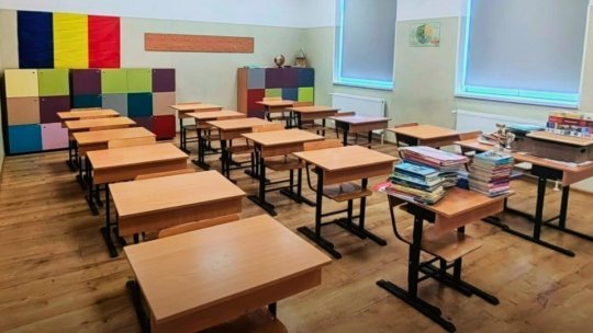 Examenele de evaluare națională și bacalaureat ar putea fi decalate