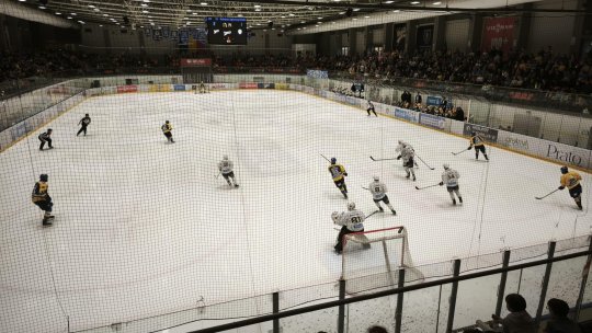 Hochei. Corona Brașov este condusă la general, în semifinala din Erste Liga