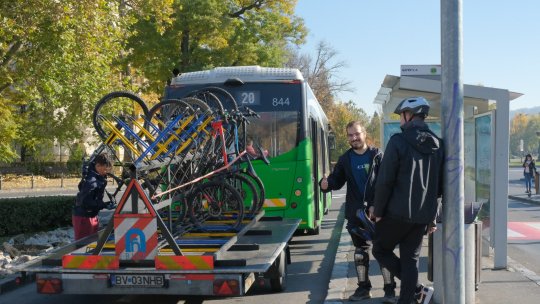 RAT Brașov reintroduce serviciul gratuit de transport al bicicletelor pe linia 20