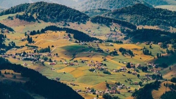 Minivacanță de Rusalii pentru români