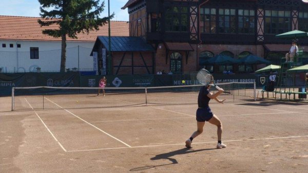 Pregătiri pentru programul competiţional al verii la Baza Sportivă Olimpia!