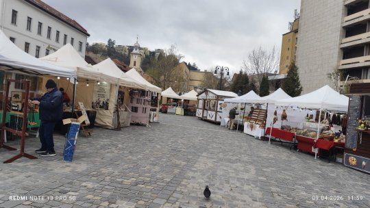 Vrei să vezi cum se potcovește oul? Mergi azi și duminică în Piața Sf. Ioan | FOTO