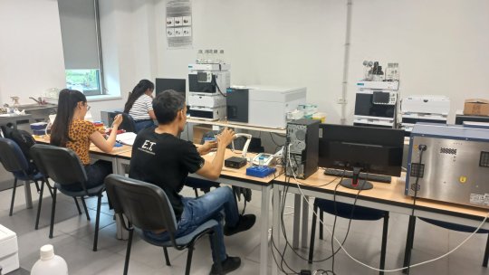 Aproape 30 de milioane de lei, prin PNRR, au fost investiți în echipamente pentru cercetare și digitalizare la Universitatea Transilvania