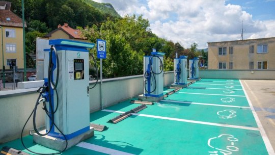 45 de noi stații de încărcare a mașinilor electrice, până la finalul lunii iunie