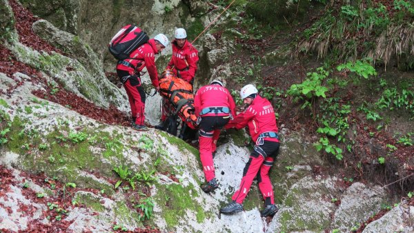 Zi de foc pentru Salvamont România, 74 de persoane salvate în doar 24 de ore