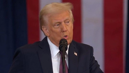 Președintele Donald Trump spune că blocada asupra porturilor iraniene rămâne până când Teheranul semnează un acord