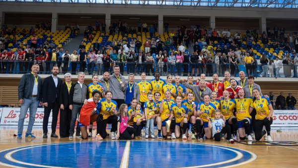 Handbal feminin: Eșec la limită pentru Corona Brașov în ultimul meci din Liga Florilor