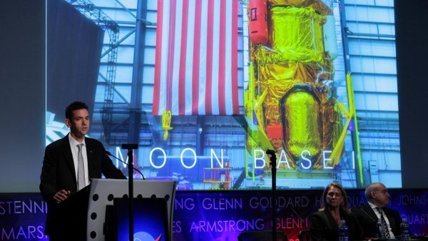 NASA: „Marea revenire” pe Lună este aproape