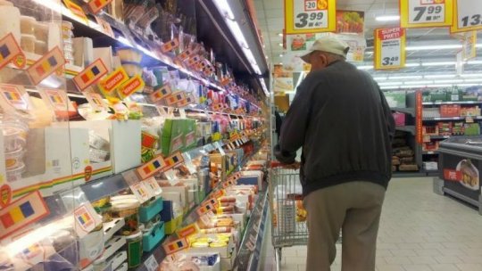 Plafonarea adaosului comercial la alimentele de bază va fi prelungită până la sfârşitul anului