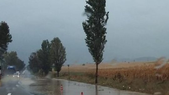 Avertizări de instabilitate atmosferică pentru cea mai mare parte a României