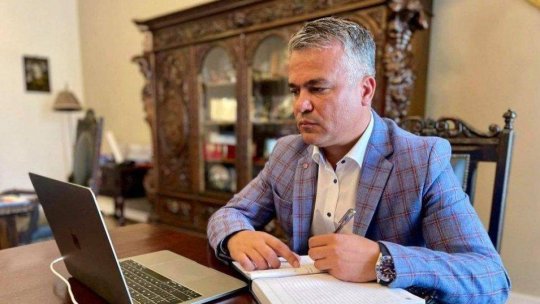 Veștea își continuă ofensiva pentru învestire: "Negociem cu oricine, inclusiv cu AUR"