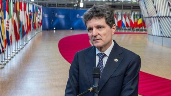 Nicuşor Dan declară că l-a desemnat pe Adrian Veştea pentru că partidele politice nu au găsit o soluție