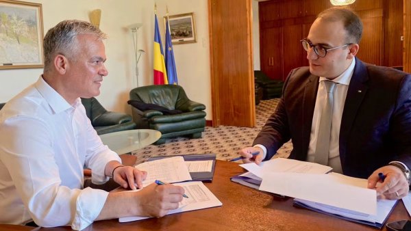 Premierul desemnat Adrian Veștea s-a întâlnit cu Florin Zaharia, propunerea sa pentru funcţia de ministru al Investiţiilor şi Proiectelor Europene