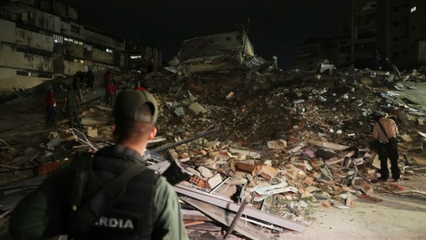 Bilanţul celor două seisme consecutive care s-au produs miercuri seară în Venezuela a urcat la 589 de morţi şi 2.980 de răniţi