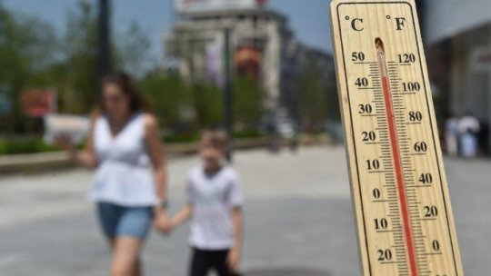 Caniculă în trei sferturi din ţară, până joi seară