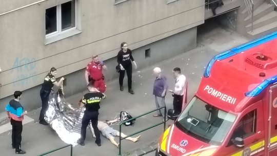 Bărbat căzut de la etaj pe Bd-ul Griviței din Brașov