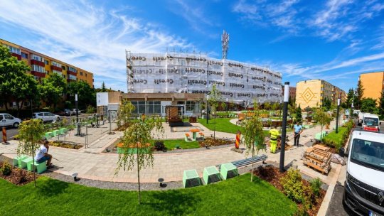 Promenadă cu mobilier urban inteligent, în centrul orașului Ghimbav
