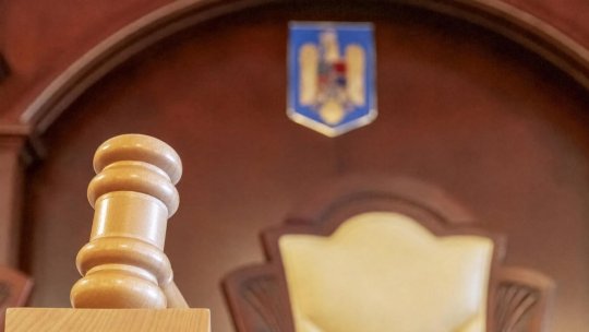Medic din Brașov trimis în judecată pentru abuz în serviciu în formă continuată şi luare de mită