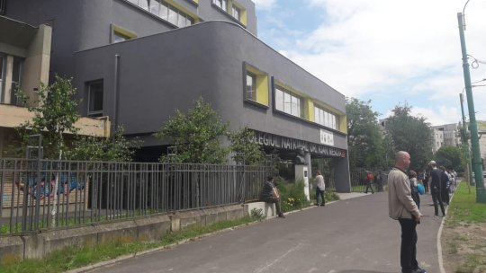 Două licee din Brașov în top 50 național al celor mai mari medii de admitere