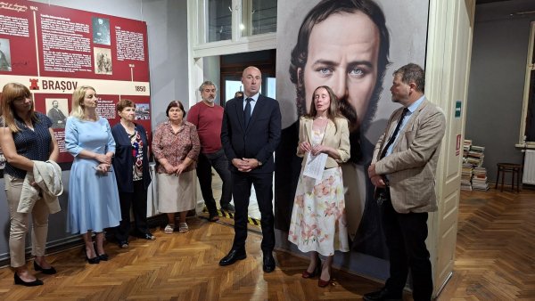 Expoziție specială, la Casa Mureșenilor, de Ziua Imnului Național