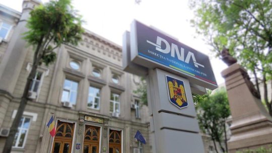 Un director general adjunct din cadrul Oficiului Naţional pentru Jocuri de Noroc, reținut de procurorii DNA