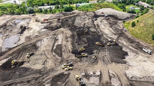 Au început lucrările de închidere a rampei de deșeuri industriale din Timiș-Triaj | VIDEO