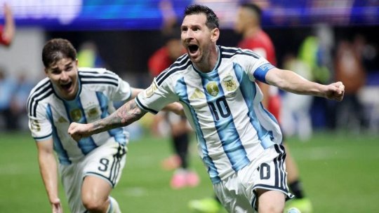 Fotbal. Argentina s-a calificat dramatic în sferturile Cupei Mondiale