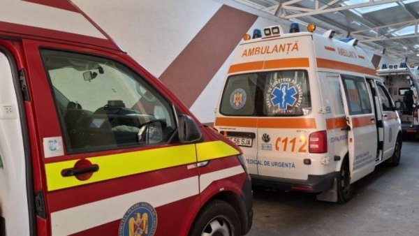 Echipajul unei Ambulanțe din Cluj-Napoca a fost atacat cu pietre, bâte şi topoare