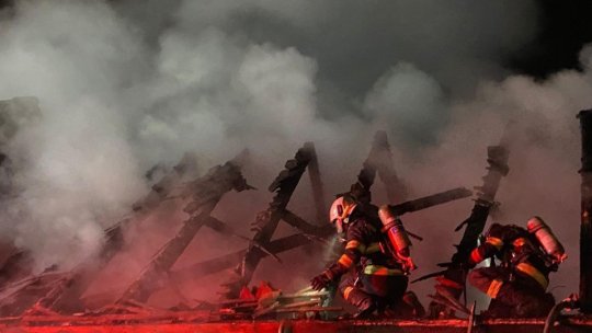 Incendiu puternic la o casă din Săcele