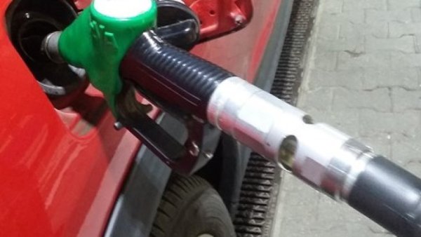 Motorina s-a ieftinit de astăzi