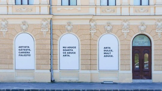 Atelier de cianotipie la Muzeul de Artă Brașov, de Ziua Mondială a Fotografiei