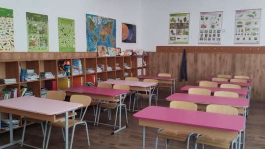 221 de funcții vacante de director și director adjunct, disponibile în județul Brașov