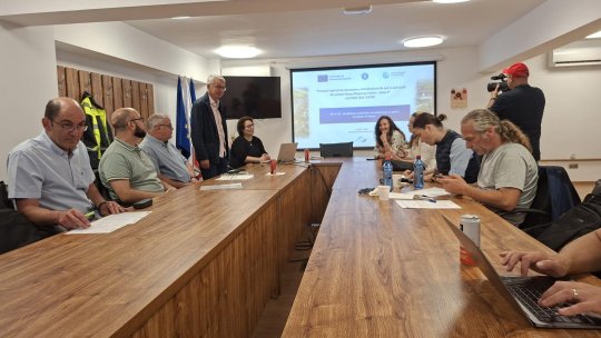 Lucrări de introducere a apei și canalizării în zona Rupea