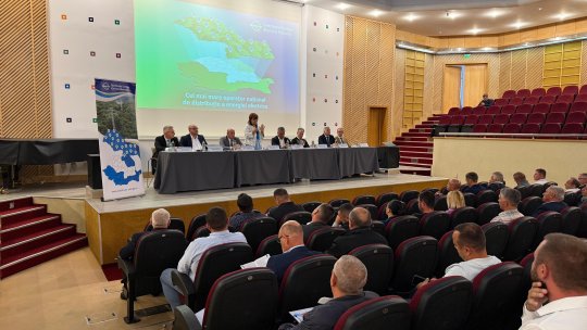 Primarii din județul Brașov, împreună cu reprezentanții DEER, au discutat despre dezvoltarea infrastructurii energetice